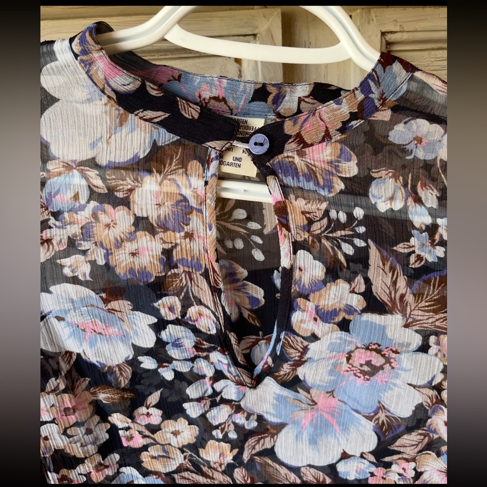 Baum Und Pferdgarten Mertrice Blue Floral Silk Blouse Womens SZ 6 - Picture 2 of 16